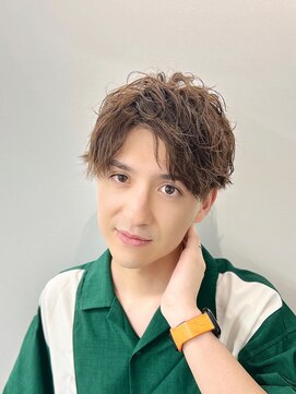 リバティシェアバーバー 銀座(LIBERTY SHARE BARBER) 王道外ハネスパイラルマッシュ