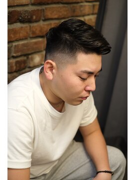 ブロートーキョー 有楽町店(Bro Tokyo) メンズビジネス刈り上げバーバースタイル