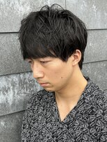 ヒュイル バイ ニアウ(Hwyl by Niau) メンズマッシュセンターパートスパイラルパーマニュアンスパーマ