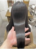 つやとサラサラな黒髪
