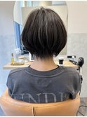 “絶壁解消” 後ろ姿も美人【kalon柏の葉キャンパス  安藤渉】