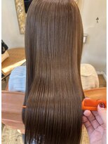 エルムトウキョウ(ELM Tokyo)&nbsp;髪質改善エッセンスゼロトリートメントで丈夫な艶髪に