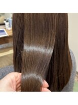 ファボリ(Favori)&nbsp;赤みを抑えたナチュラルオリーブ