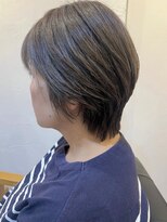 フリー(Free)&nbsp;20代30代40代50代似合わせレイヤーカット顔周りカットグレージュ