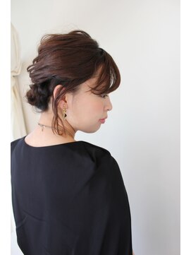 ホワイトルーム(White Room) ショートボブ×アレンジ