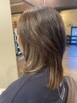 穀雨(Kokuu)&nbsp;ミディアムヘア インナーカラー