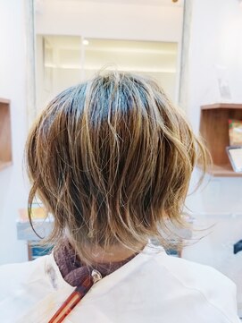 ジャム オードリー(Jam Audrey) 隠れツーブロ女子/ /ショート/ミニウルフ/耳かけ