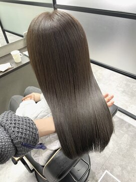 ネウィ 秋田(newi) アッシュグレージュ