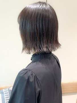 バッカ(BACCA) ☆柔らカラー切りっぱなし外ハネボブ☆