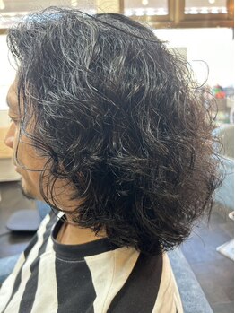 ヘアサロンユーヤ(hair salon Yu Ya)の写真/【高崎市金古町/高崎イオンから車で10分！】旬の《大人カジュアル》なデザインをご提案します！