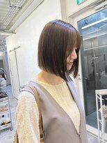 アナ ラーナ(Anna Lanna)&nbsp;柔らかオリーブグレージュ×ボブ