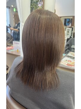 コアフィールフィス(COIFFURE fils) 《見附　今町》M3D アッシュカラー