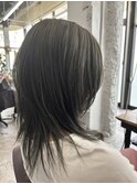 ディープオリーブベージュ