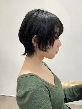 エイチ(811) ショートウルフミディアムミディアムボブウルフ大人ショートボブ