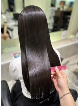 リー 尼崎(Lee) 髪質改善カラー艶カラートリートメントレイヤーカットハイトーン