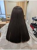 ロングヘア顔まわりレイヤースタイル