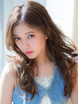 ノブ ルヴェ デュ ソレイユ(NOB lever du soleil) 〈NOB日ノ出町〉イメチェン夏毛先パーマフォギーベージュ