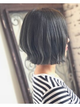 バブルス(BUBBLES) 切りっぱなしボブ