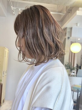 ワール(whirl.) アッシュグレージュ×外国人風パーマ☆