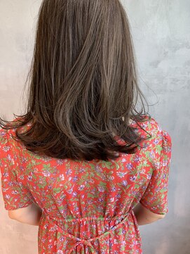 キチ(kichi.) [kichi.] レイヤーミディアム×カーキベージュ