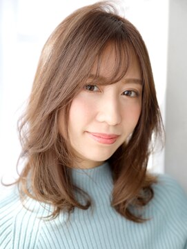 フミ(Fumi) 軽やかリラックスミディ