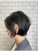耳掛けショートボブ
