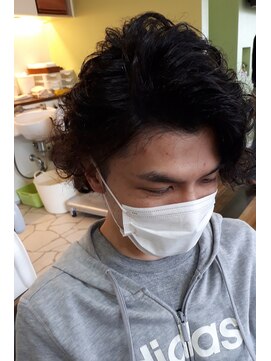 ボヌー(Bonheur) ワイルドパーマ