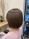 ショートボブ