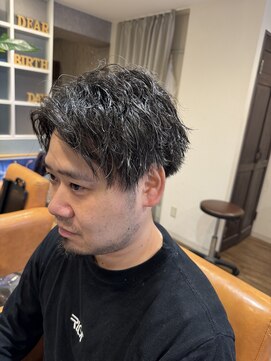 ディアバースデー(Dear Birthday) 七三分けツイスパメンズ刈り上げパーマカットツーブロ