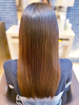 ヴィヴァーチェイルソーレ(VIVACE ilsole) 20代30代大人かわいいグラデーションカラーストレート立体感