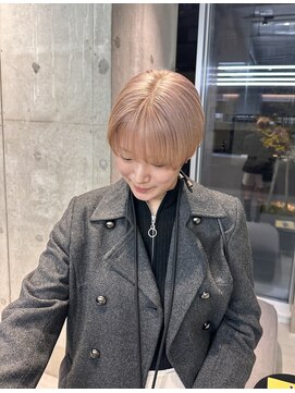 カケル(×.) ミルクティーベージュ/ショートボブ