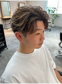 フェザーショート/センターパート/ハイライトカラー/千葉駅/保立