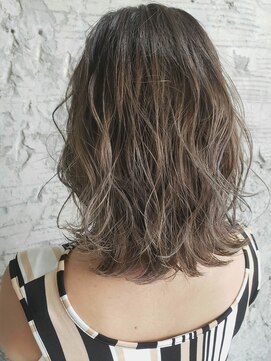 テーラヘアー 土気あすみが丘店(TELA HAIR) ミディアム×グラデーション
