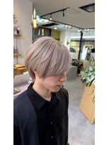 ナイロ(NiLO)&nbsp;ナチュラルショートレイヤー×ホワイトブロンド