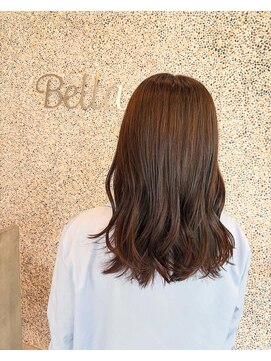 ベッラ(Bella) パレットブルー×セミロング×波巻き