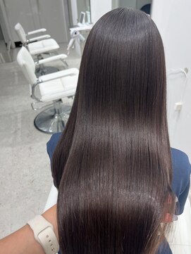 イリ(iLi) 【iLi×MIRAI】美髪矯正＋inbornトリートメント