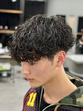 オーバルバイアピッシュ(OVARL by apish) 波巻きスパイラル/メンズパーマ波巻きパーマシャドウパーマ