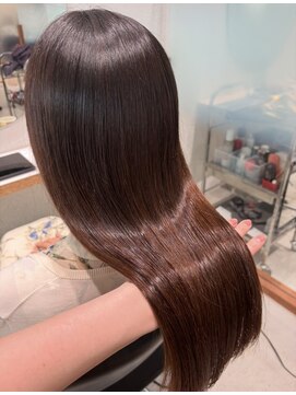 ヒュエ 表参道(Hue) 髪質改善/髪質改善トリートメント/縮毛矯正/ストレート._.