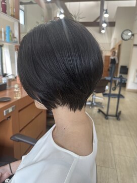 フェリア サウスガーデン(felia southgarden) 小顔見せ◎くびれショートカット×暗髪