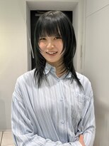 ノラ シンディ(NORA CYNDY) ハッシュカット ブリーチ モスグリーンレイヤーダブルカラー