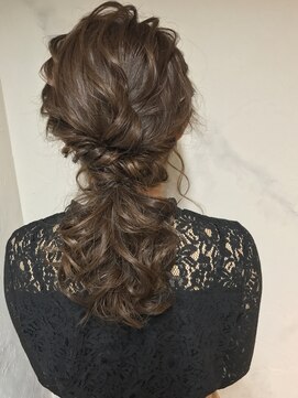 ヘアスタジオニコ(hair studio nico...) ローポニーテール