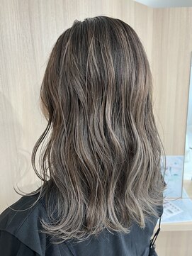 メロウ(mellow) バレイヤージュ