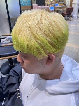 ザザ シンジュク(ZA/ZA shinjuku) 個性派裾カラー