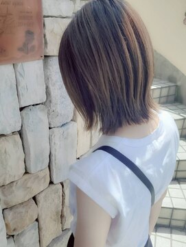 オル(ORU) 襟足すっきりショート