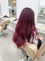 ニュート(Neut )&nbsp;ピンクレッドカラー/ハイトーン/ケアブリーチ/ボルドー/名古屋