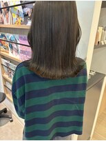 ユーフォリア 青山(Euphoria)&nbsp;【担当きょうこ】赤み消しオリーブベージュ/艶感カラー/イルミナ