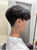 毛流れセンターパートニュアンスパーマカルマヘアメンズパーマ