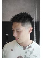 ホワイト(WHITE)&nbsp;刈り上げショート