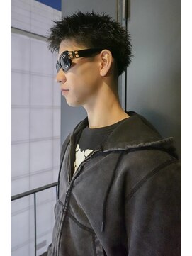 ソーレ(sole) テーパーフェードバーバースパイキーショートピンパーマメンズ