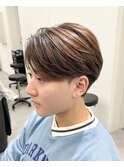 毛流れセンターパート/刈り上げセンターパート